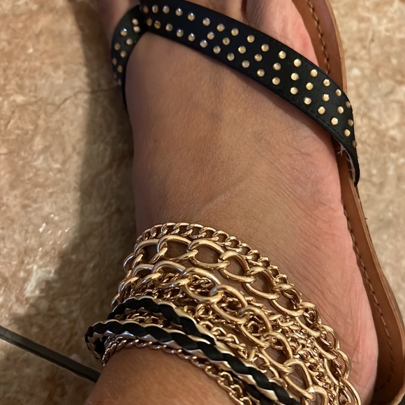 Sandals - Picture 7 of 7